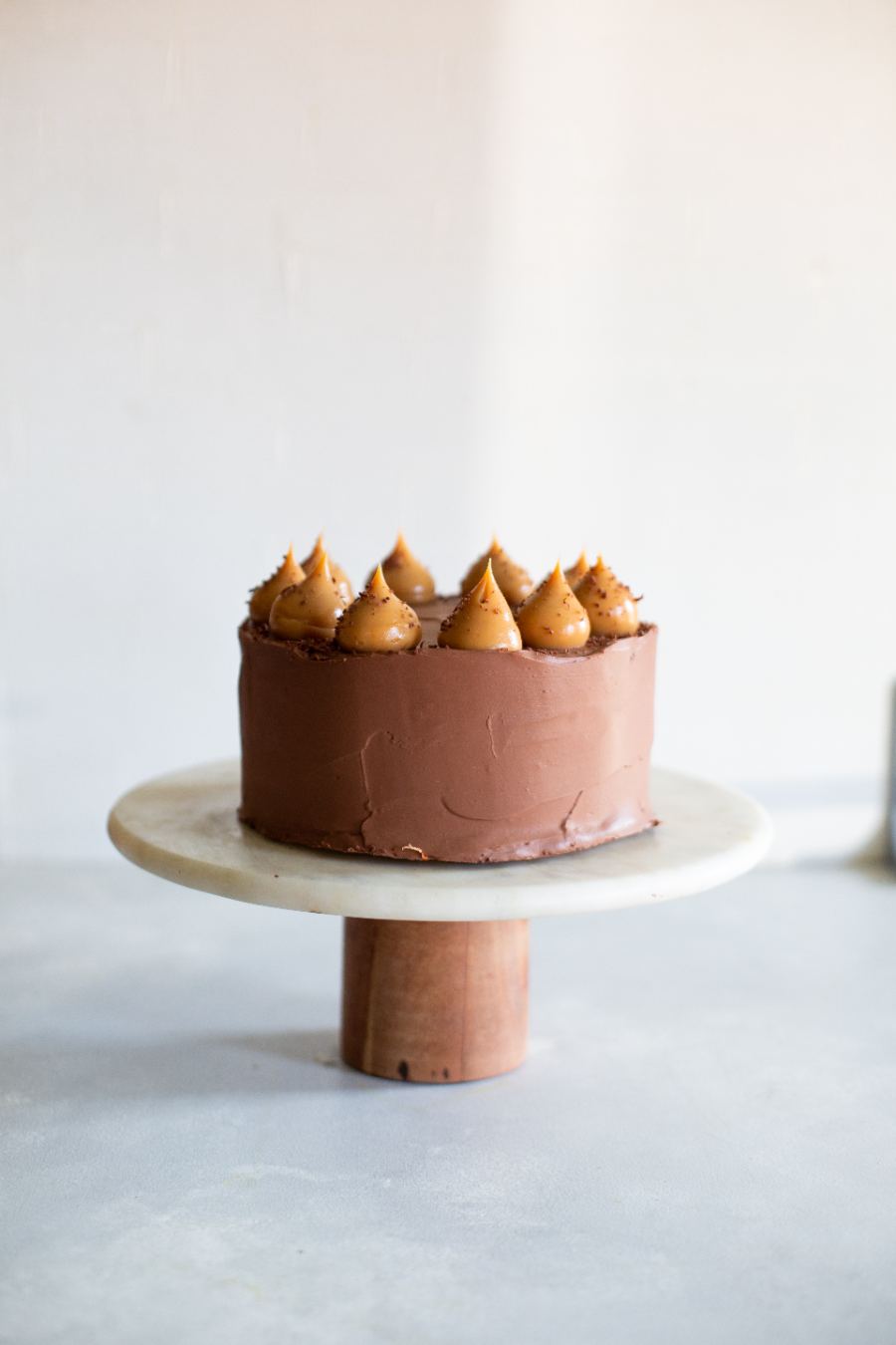 Torta de chocolate con caramelo artesanal